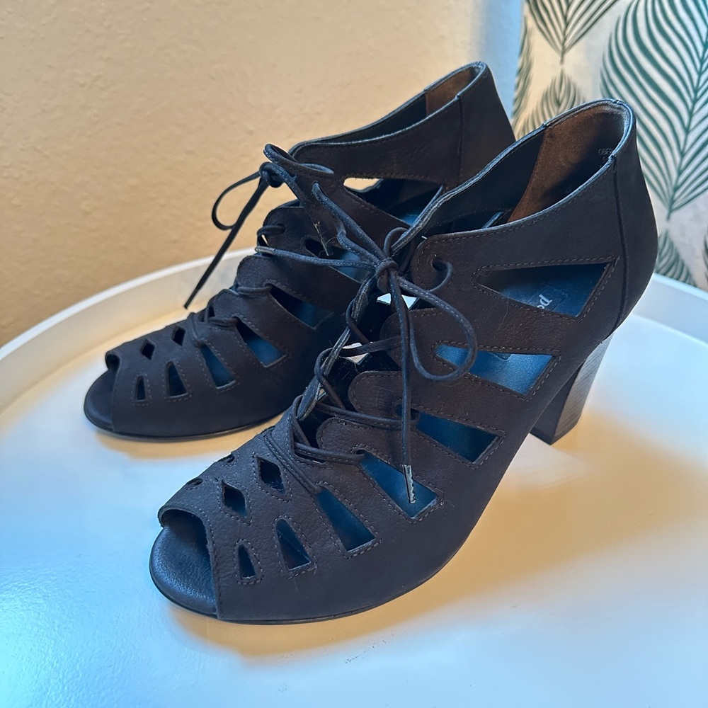 Paul Green Jansen Lace Up Block Heel Sandal